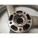 Original Suzuki Felge vorne silber 17x3.00 GSX 600 750 F 54111-34C00-12Z